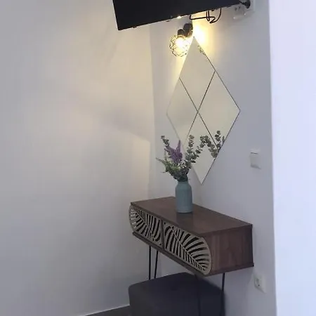 Sun Day Free Airport Shuttle Apartment *