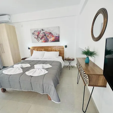 Sun Day Free Airport Shuttle Apartment *