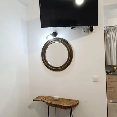 Apartment Sun Day Free Airport Shuttle